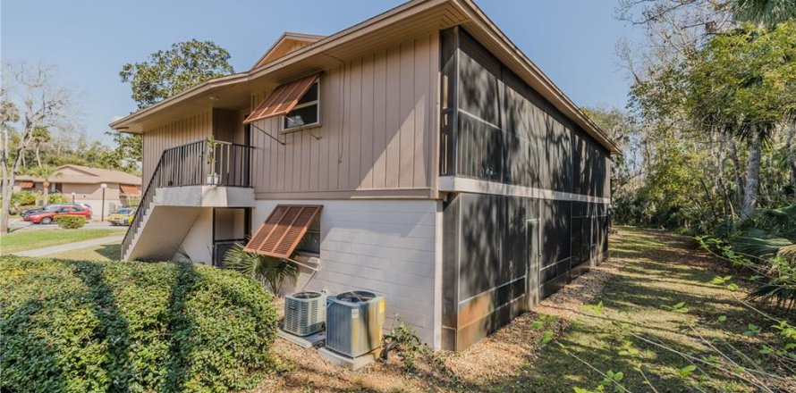 Condominio en Deltona, Florida, 2 dormitorios № 1533205