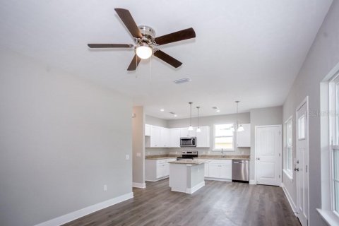 Villa ou maison à vendre à Trenton, Floride: 2 chambres, 89.09 m2 № 1771541 - photo 3