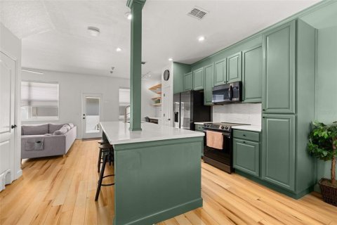 Touwnhouse à vendre à Orlando, Floride: 2 chambres, 123 m2 № 2334158 - photo 7