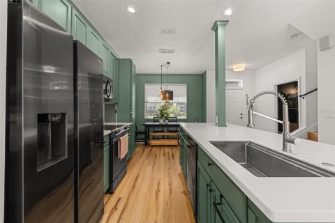 Touwnhouse à vendre à Orlando, Floride: 2 chambres, 123 m2 № 2334158 - photo 8