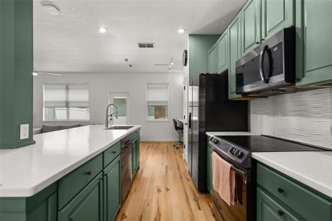 Touwnhouse à vendre à Orlando, Floride: 2 chambres, 123 m2 № 2334158 - photo 10