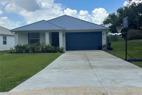 Villa ou maison à vendre à Osteen, Floride: 3 chambres, 135.45 m2 № 1837759 - photo 1