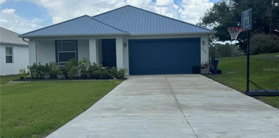 Villa ou maison à Osteen, Floride 3 chambres, 135.45 m2 № 1837759