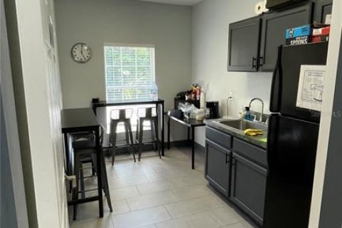 Immobilier commercial à louer à Kissimmee, Floride: 461.72 m2 № 2143961 - photo 9