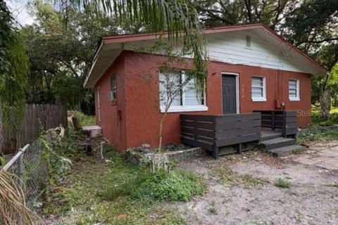 House in Orlando, Florida 3 bedrooms, 139.35 sq.m. № 2224415 - photo 3