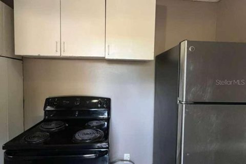 House in Orlando, Florida 3 bedrooms, 139.35 sq.m. № 2224415 - photo 17