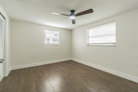 House in Holiday, Florida 3 bedrooms, 122.63 sq.m. № 1900829 - photo 16