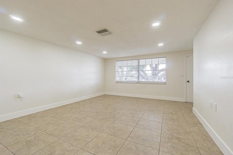 House in Holiday, Florida 3 bedrooms, 122.63 sq.m. № 1900829 - photo 5
