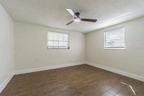 House in Holiday, Florida 3 bedrooms, 122.63 sq.m. № 1900829 - photo 19