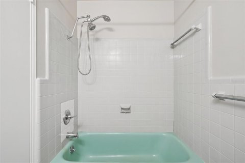 House in Gainesville, Florida 3 bedrooms, 129.97 sq.m. № 1799742 - photo 19