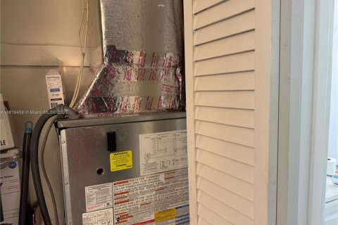 Condominio en alquiler en North Miami Beach, Florida, 1 dormitorio, 49.24 m2 № 2018327 - foto 29