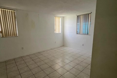 Condominio en venta en Aventura, Florida, 2 dormitorios, 89.65 m2 № 2146186 - foto 18