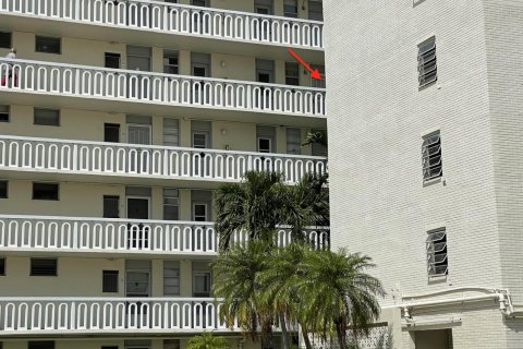 Condominio en Aventura, Florida, 2 dormitorios  № 2146186