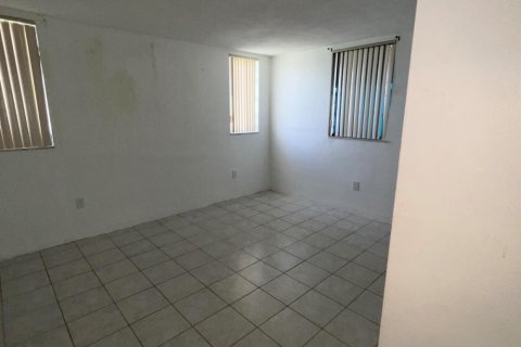 Condominio en venta en Aventura, Florida, 2 dormitorios, 89.65 m2 № 2146186 - foto 21