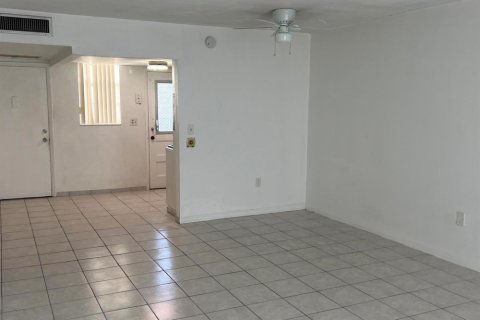 Condominio en venta en Aventura, Florida, 2 dormitorios, 89.65 m2 № 2146186 - foto 8