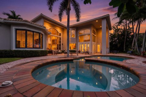 House in Palm Beach Gardens, Florida 5 bedrooms, 494.61 sq.m. № 2146651 - photo 7