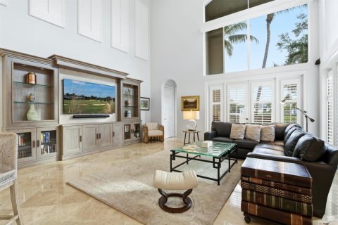 House in Palm Beach Gardens, Florida 5 bedrooms, 494.61 sq.m. № 2146651 - photo 20