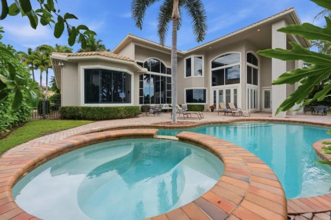 House in Palm Beach Gardens, Florida 5 bedrooms, 494.61 sq.m. № 2146651 - photo 8
