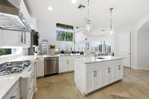 House in Palm Beach Gardens, Florida 5 bedrooms, 494.61 sq.m. № 2146651 - photo 18