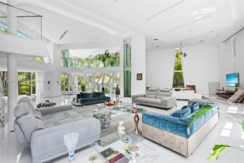 Casa en venta en Golden Beach, Florida, 6 dormitorios, 673.45 m2 № 1703289 - foto 16