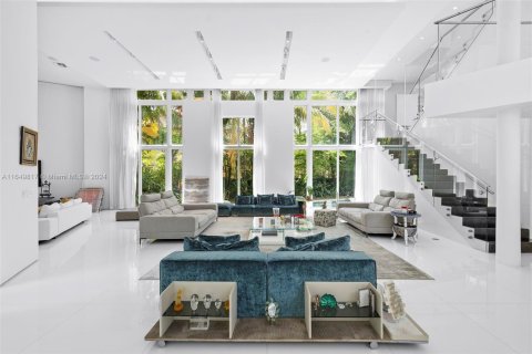 Casa en venta en Golden Beach, Florida, 6 dormitorios, 673.45 m2 № 1703289 - foto 12