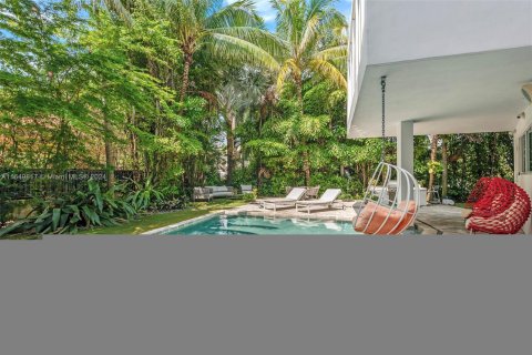 Casa en venta en Golden Beach, Florida, 6 dormitorios, 673.45 m2 № 1703289 - foto 8