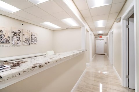 Propiedad comercial en venta en Plantation, Florida № 1705437 - foto 4
