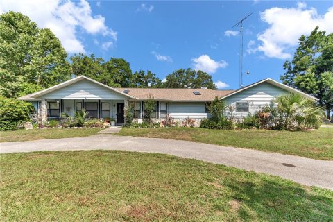 House in Citra, Florida 3 bedrooms, 174.1 sq.m. № 1680738 - photo 8