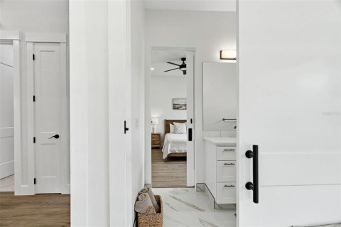 Купить виллу или дом в Норт-Порт, Флорида 11 комнат, 248.89м2, № 2302304 - фото 20