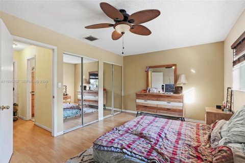 Купить таунхаус в Дания-Бич, Флорида 2 спальни, 95.13м2, № 1995387 - фото 8