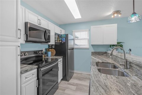 Condominio en venta en New Port Richey, Florida, 1 dormitorio, 63.17 m2 № 1536677 - foto 7