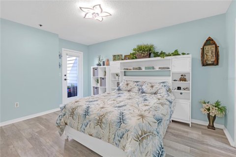 Condominio en venta en New Port Richey, Florida, 1 dormitorio, 63.17 m2 № 1536677 - foto 16