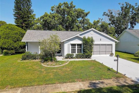 Casa en venta en New Port Richey, Florida, 2 dormitorios, 114.27 m2 № 1833344 - foto 3