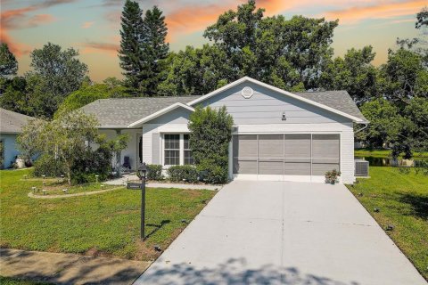 Casa en venta en New Port Richey, Florida, 2 dormitorios, 114.27 m2 № 1833344 - foto 1