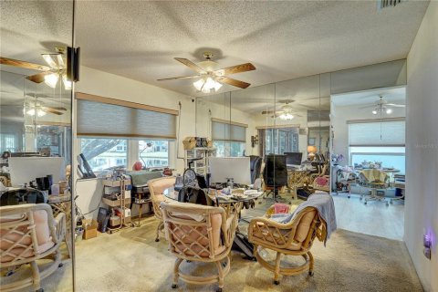 Casa en venta en New Port Richey, Florida, 2 dormitorios, 114.27 m2 № 1833344 - foto 19