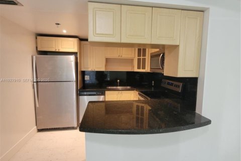 Снять в аренду квартиру в Дорал, Флорида 2 спальни, 96.25м2, № 1988151 - фото 5