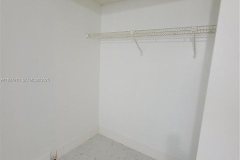 Снять в аренду квартиру в Дорал, Флорида 2 спальни, 96.25м2, № 1988151 - фото 16