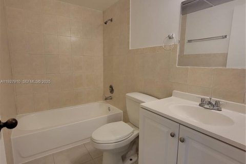 Снять в аренду квартиру в Дорал, Флорида 2 спальни, 96.25м2, № 1988151 - фото 17