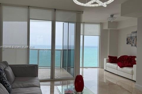Condominio en alquiler en Sunny Isles Beach, Florida, 2 dormitorios, 176.79 m2 № 2054590 - foto 29
