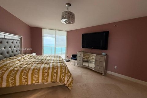 Condominio en alquiler en Sunny Isles Beach, Florida, 2 dormitorios, 176.79 m2 № 2054590 - foto 12