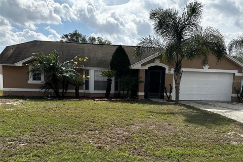House in Davenport, Florida 3 bedrooms, 147.9 sq.m. № 1524346 - photo 2