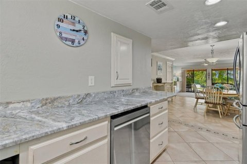 Copropriété à vendre à Crystal River, Floride: 2 chambres, 121.79 m2 № 2296435 - photo 19