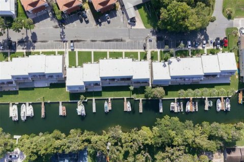 Copropriété à vendre à Crystal River, Floride: 2 chambres, 121.79 m2 № 2296435 - photo 8