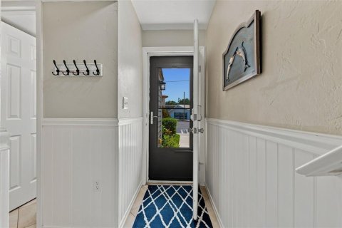 Copropriété à vendre à Crystal River, Floride: 2 chambres, 121.79 m2 № 2296435 - photo 2