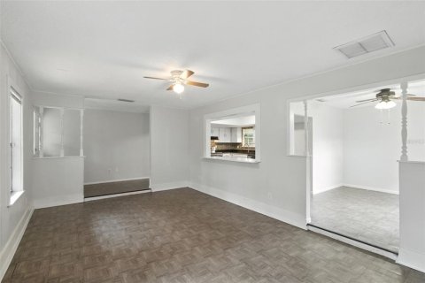 Casa en venta en Apopka, Florida, 3 dormitorios, 125.6 m2 № 1911236 - foto 10