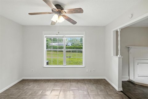 House in Apopka, Florida 3 bedrooms, 125.6 sq.m. № 1911236 - photo 16
