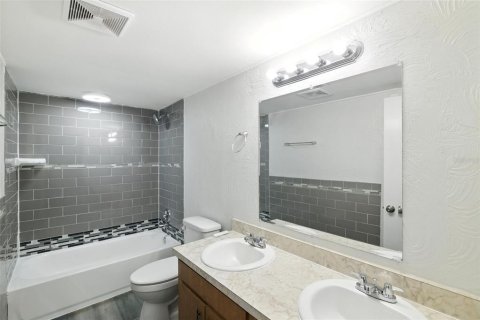 Casa en venta en Apopka, Florida, 3 dormitorios, 125.6 m2 № 1911236 - foto 24