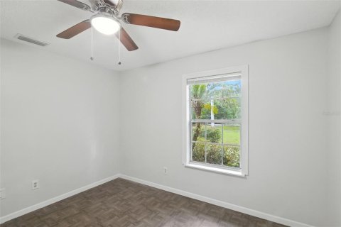 House in Apopka, Florida 3 bedrooms, 125.6 sq.m. № 1911236 - photo 20