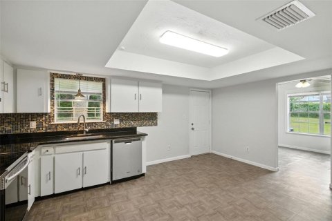 House in Apopka, Florida 3 bedrooms, 125.6 sq.m. № 1911236 - photo 6