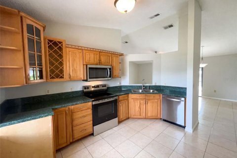 Купить виллу или дом в Киссимми, Флорида 3 комнаты, 110.93м2, № 2227762 - фото 10